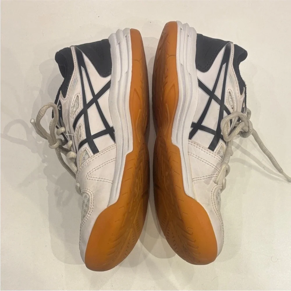 ASICS Black and White Upcourt 4 Volleyball Squash Indoor Gum Sole Shoes